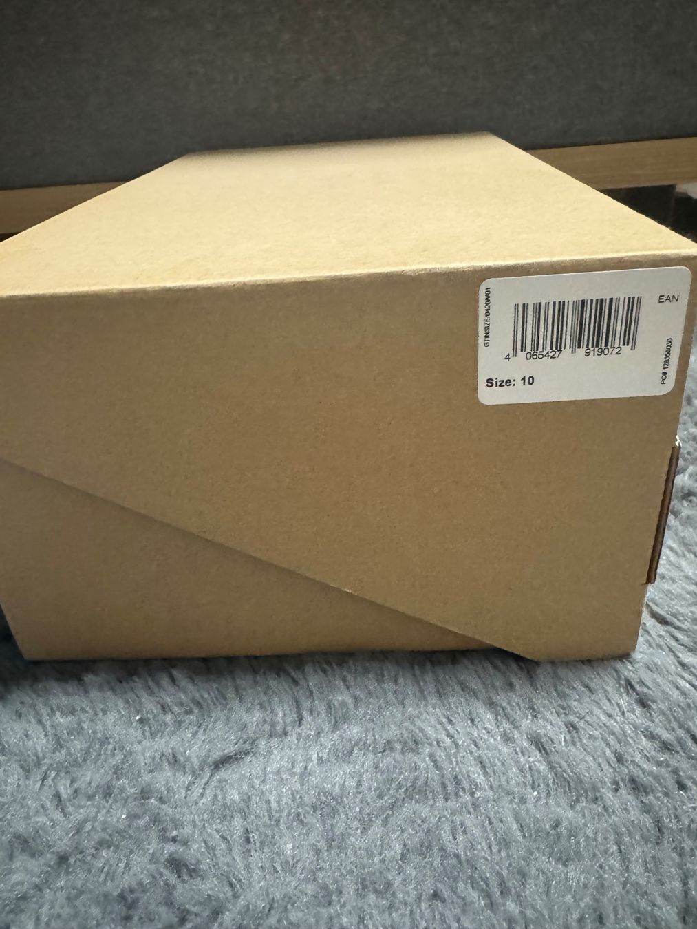 Adidas Scarpe da uomo: Yeezy Foamrunner mx Sandgrau – Nuovo e nell'imballaggio originale da Wollerau venduto da Marion_Jarno 2