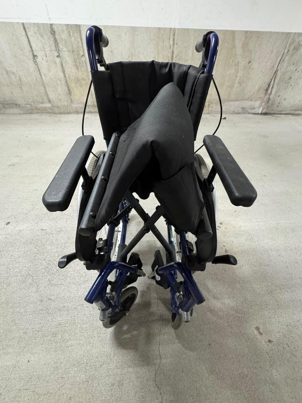 Chaises roulantes: Rollstuhl – D'occasion à Nürensdorf par Maesesport 2