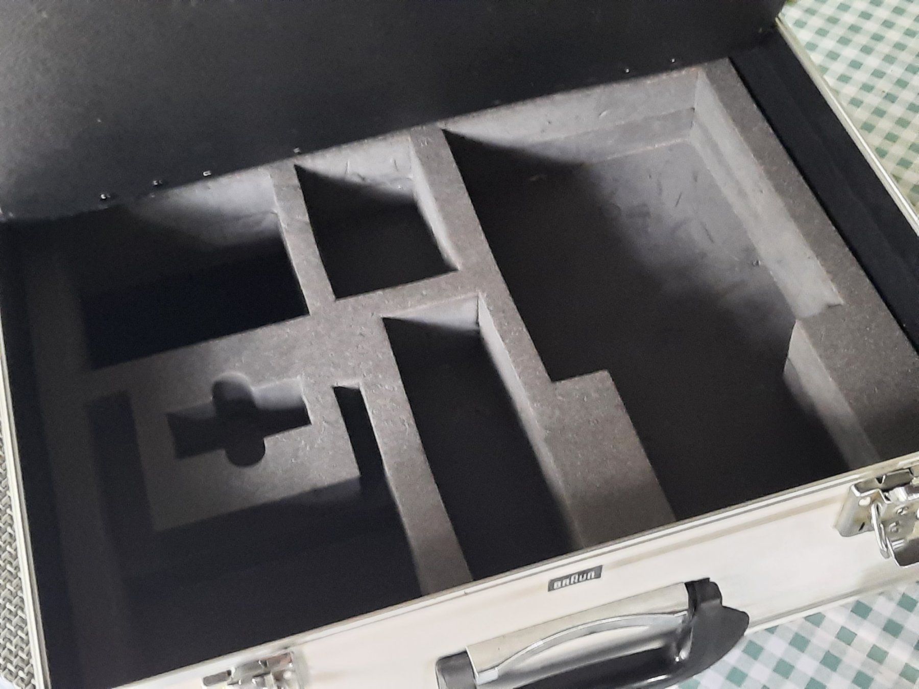 Topcases: Valise en aluminium – D'occasion à Lausanne par Danmartin0 2