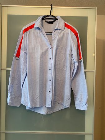 NEU Damen Hemd Farbe Hellblau Grösse S, Baumwolle