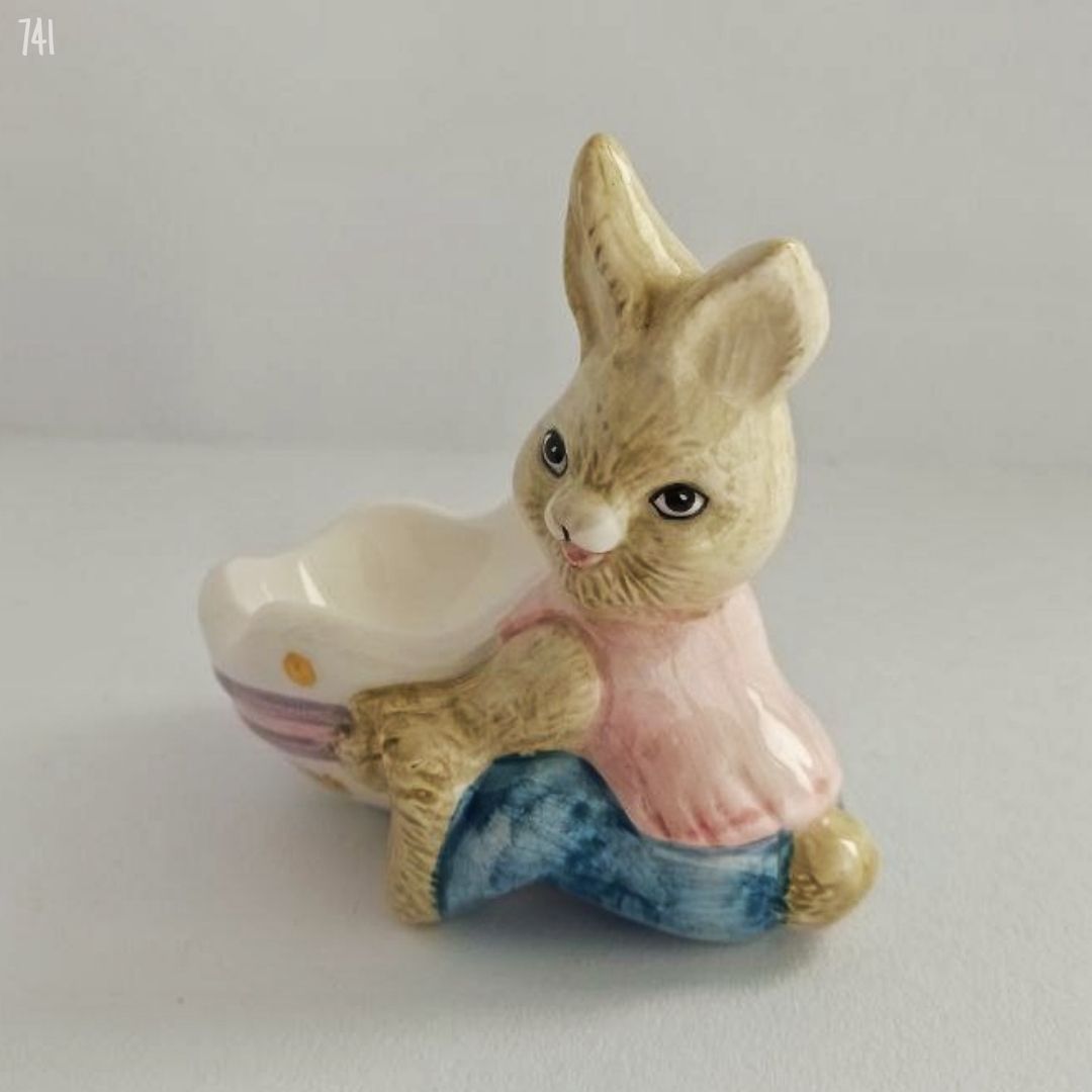Altre Stoviglie: Eierbecher Hase von Kung Shin Co. – Usato da Dietikon venduto da Magi2 1