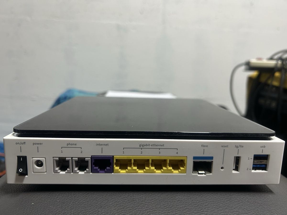 Swisscom Modem & Router: [GUT & GÜNSTIG]: Swisscom Internet Box – Usato da Arni AG venduto da CreaFlex 1