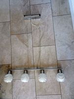 Deckenlampe mit 4 Spots, E14, Top Zustand für Wohnzimmer!