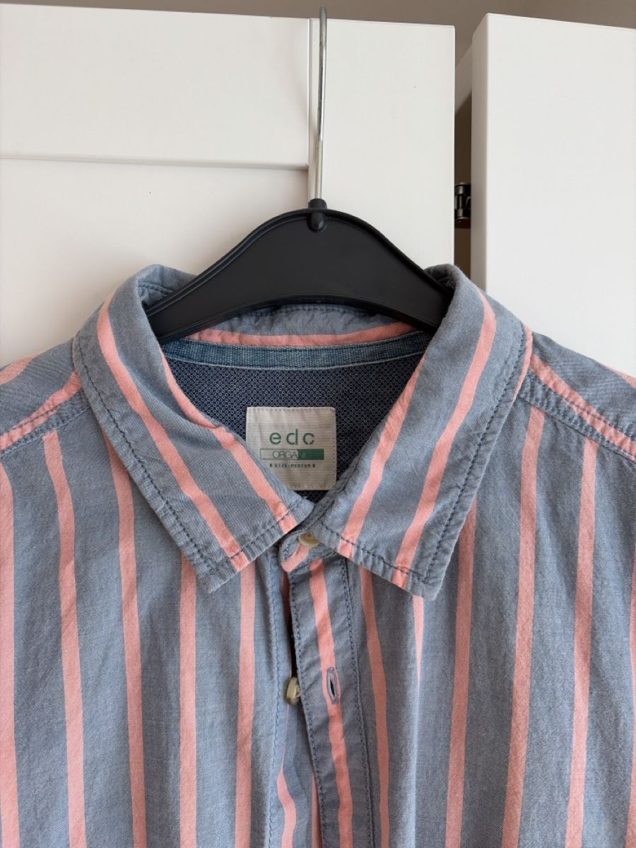 Hemden: Hemd kurzarm blau rosa gestreift – Gebraucht aus Zürich von Vittelo 1