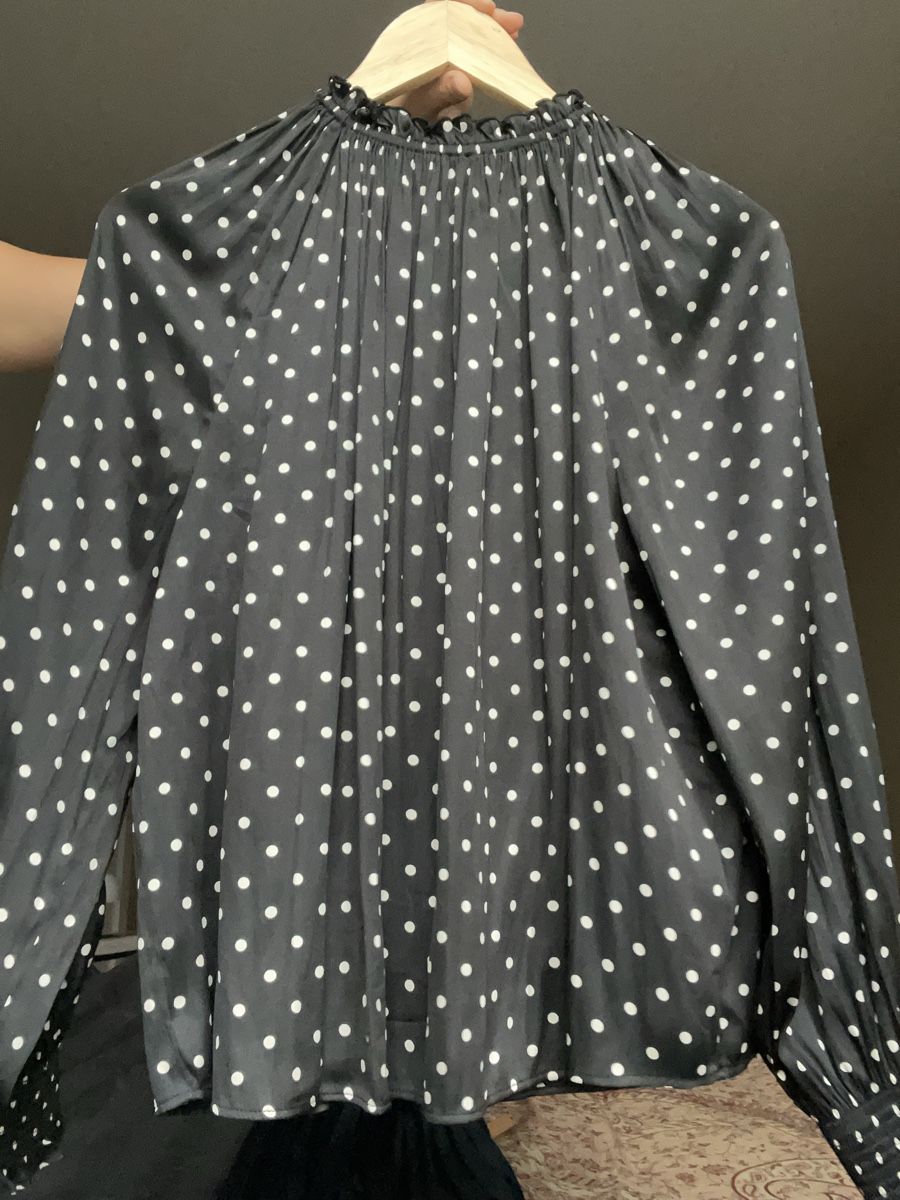 H&M Chemisiers: Blouse à petits pois  – D'occasion à Vevey par ali_qc7f 1