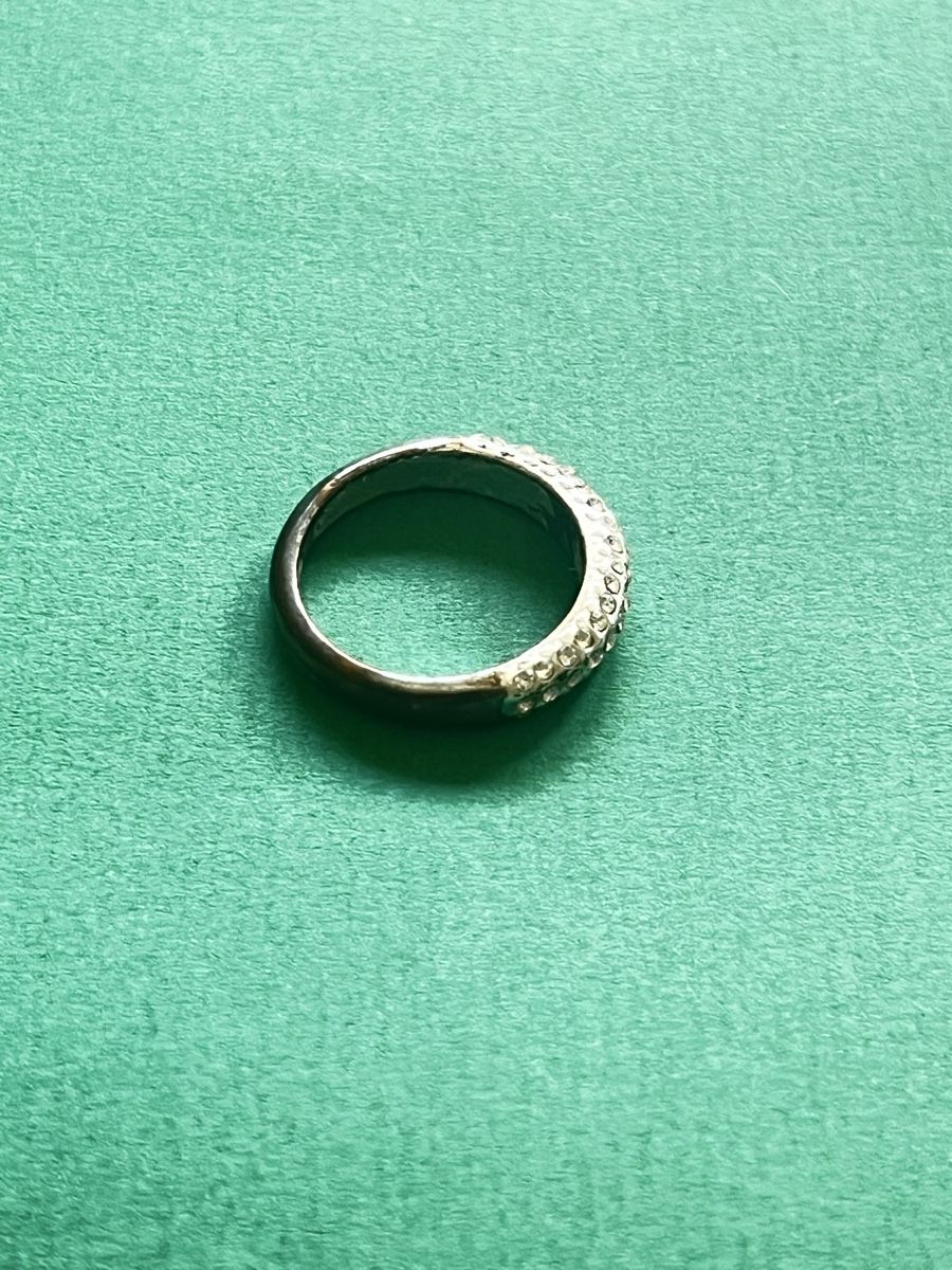 Anelli: Metal und Weiss Ring  – Usato da Laufen venduto da Trendmarket 1
