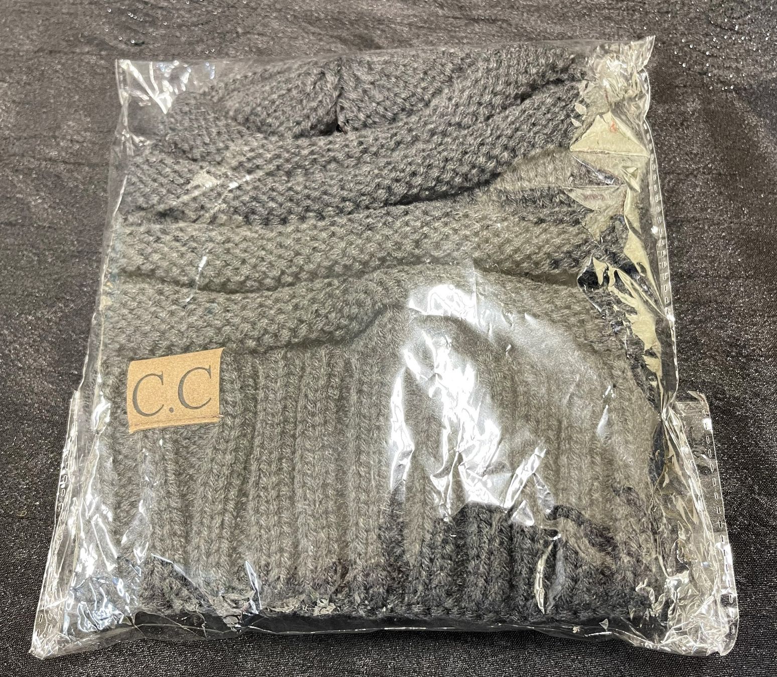 Copricapi, berretti & cappellini: C.C Grosse gerippte Strickmütze, dick, weich – Nuovo e nell'imballaggio originale da Oftringen venduto da Vucki 1