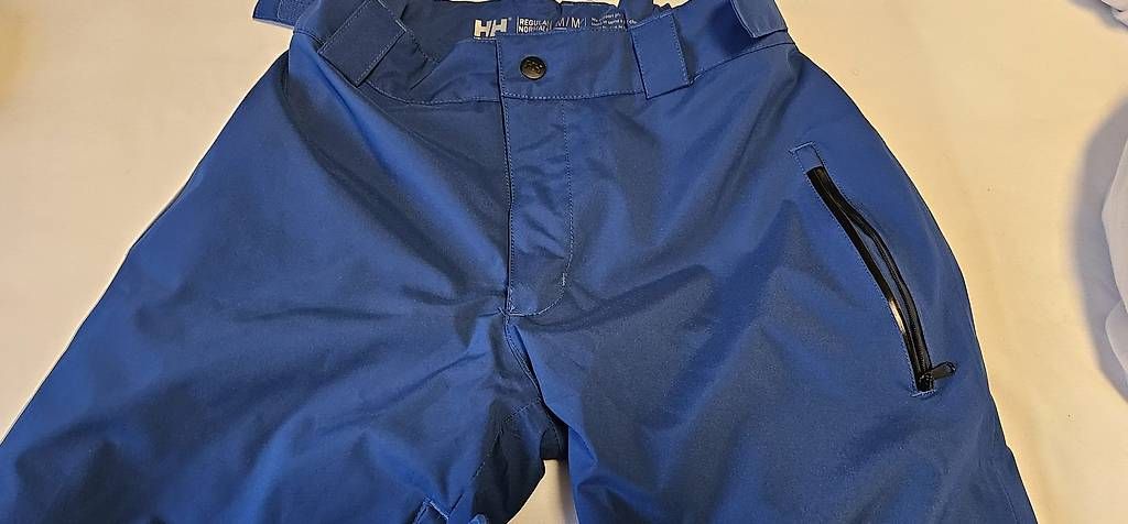 Helly Hansen Pantaloni: New: Helly Hansen Legendary Insulated, Size M – Nuovo (secondo la descrizione) da Erlenbach ZH venduto da wil_b799 1