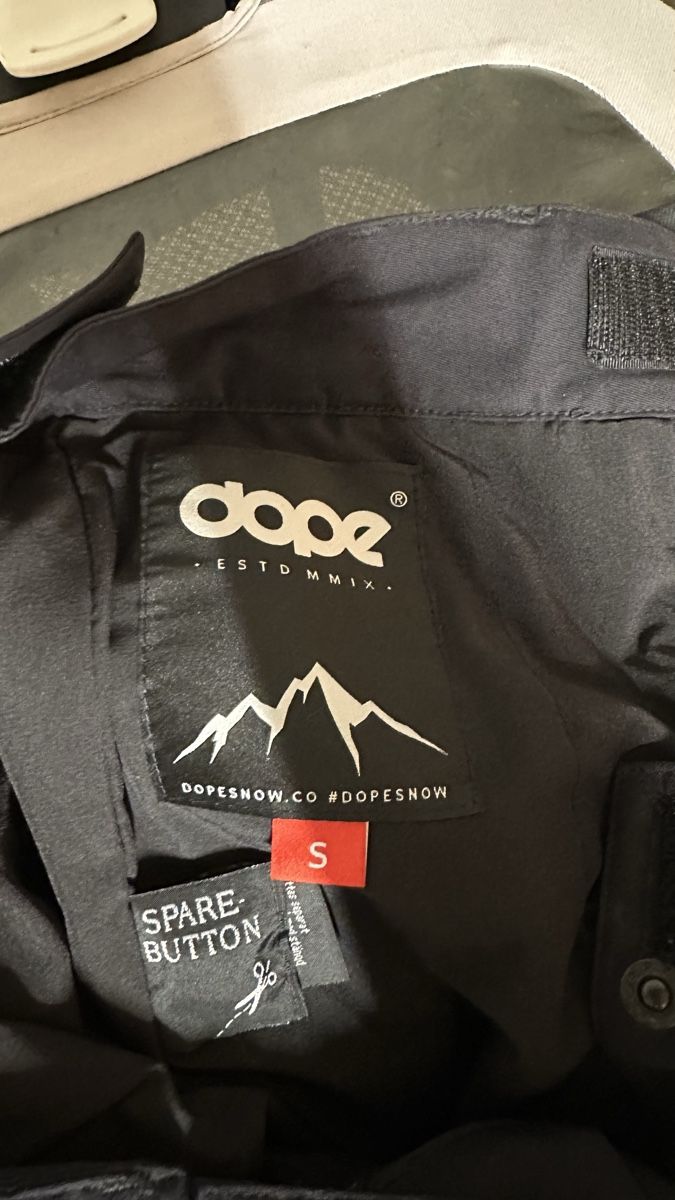 Dope Pantaloni: Skihose von Dope, Gr. S, neuwertig – Nuovo (secondo la descrizione) da Ennetbaden venduto da Sasa_54008 2