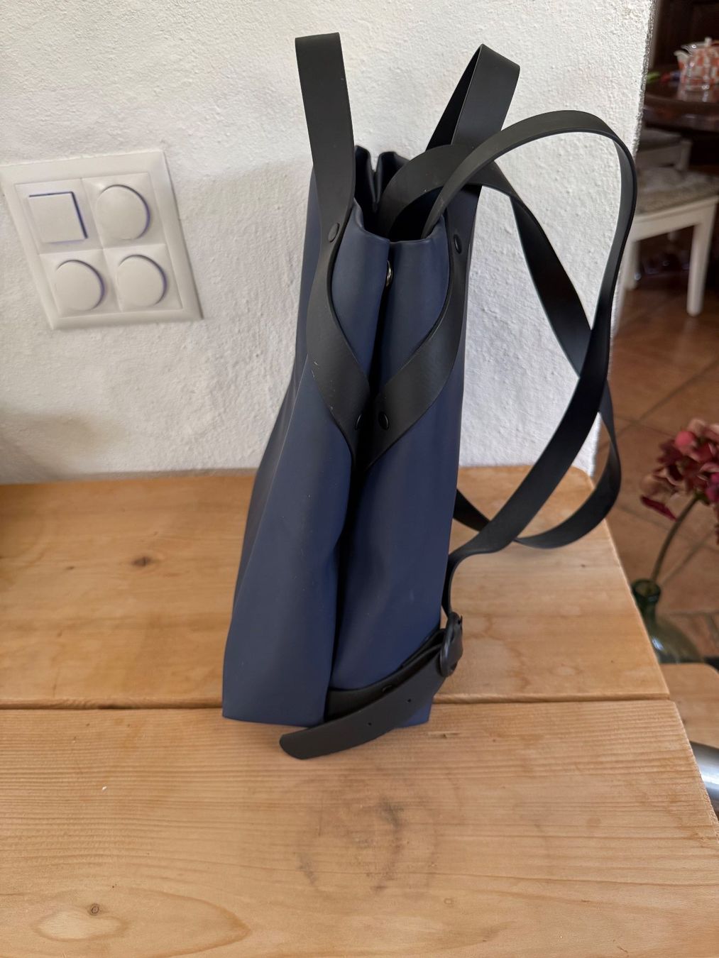Rains Zaini: Sac à dos RAINS Shift bleu marine – Usato da Prez-vers-Siviriez venduto da mar_n29z 2