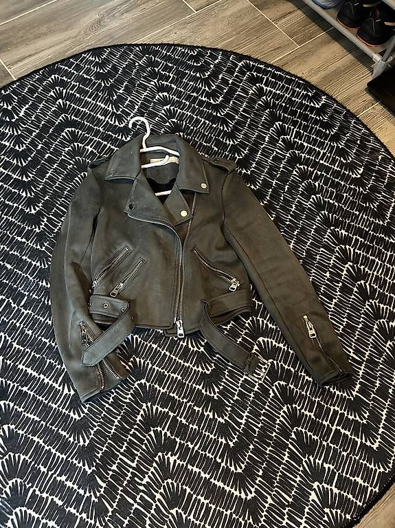 Giacche: Veste courte Zara – Usato da Curtilles venduto da cat_vs66
