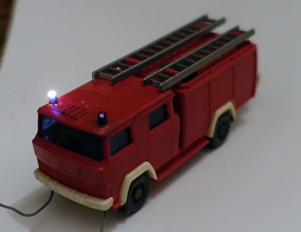 Wiking Feuerwehr LF 10/6CL Rosenbauer – Modellauto Spur N, 6,4x3,6x2 Cm, Weiß/rot, Einsatzfahrzeug