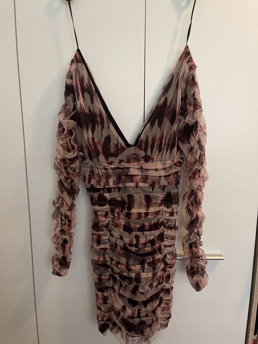 Zara Vestiti: Zara Kleid Gr. XS - Figurbetont & elegant – Nuovo (secondo la descrizione) da Uzwil venduto da noe_9f9c