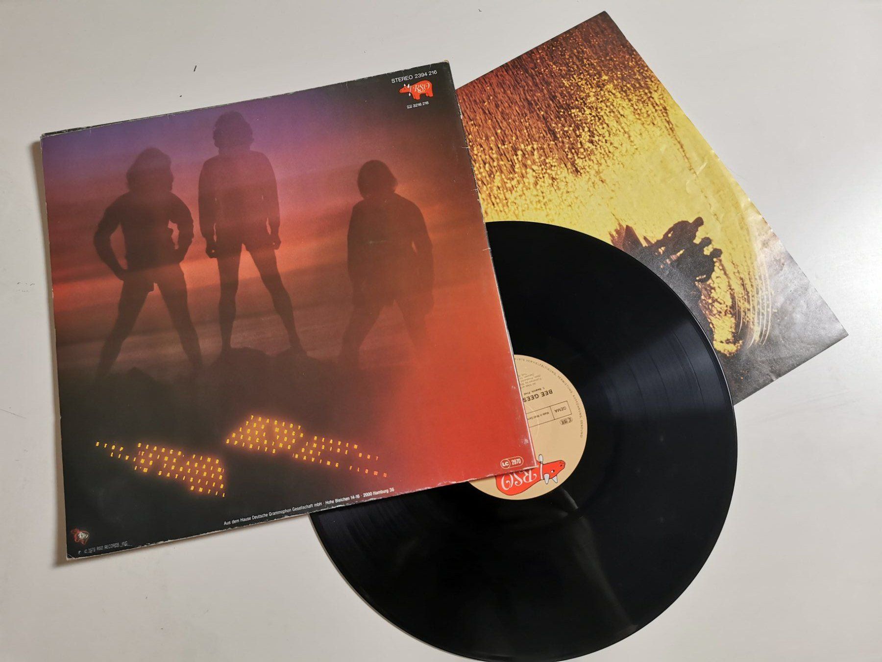 Schallplatten: BEE GEES - SPIRITS HAVING FLOWN – Gebraucht aus Grafenried von House-of-Oldies 1
