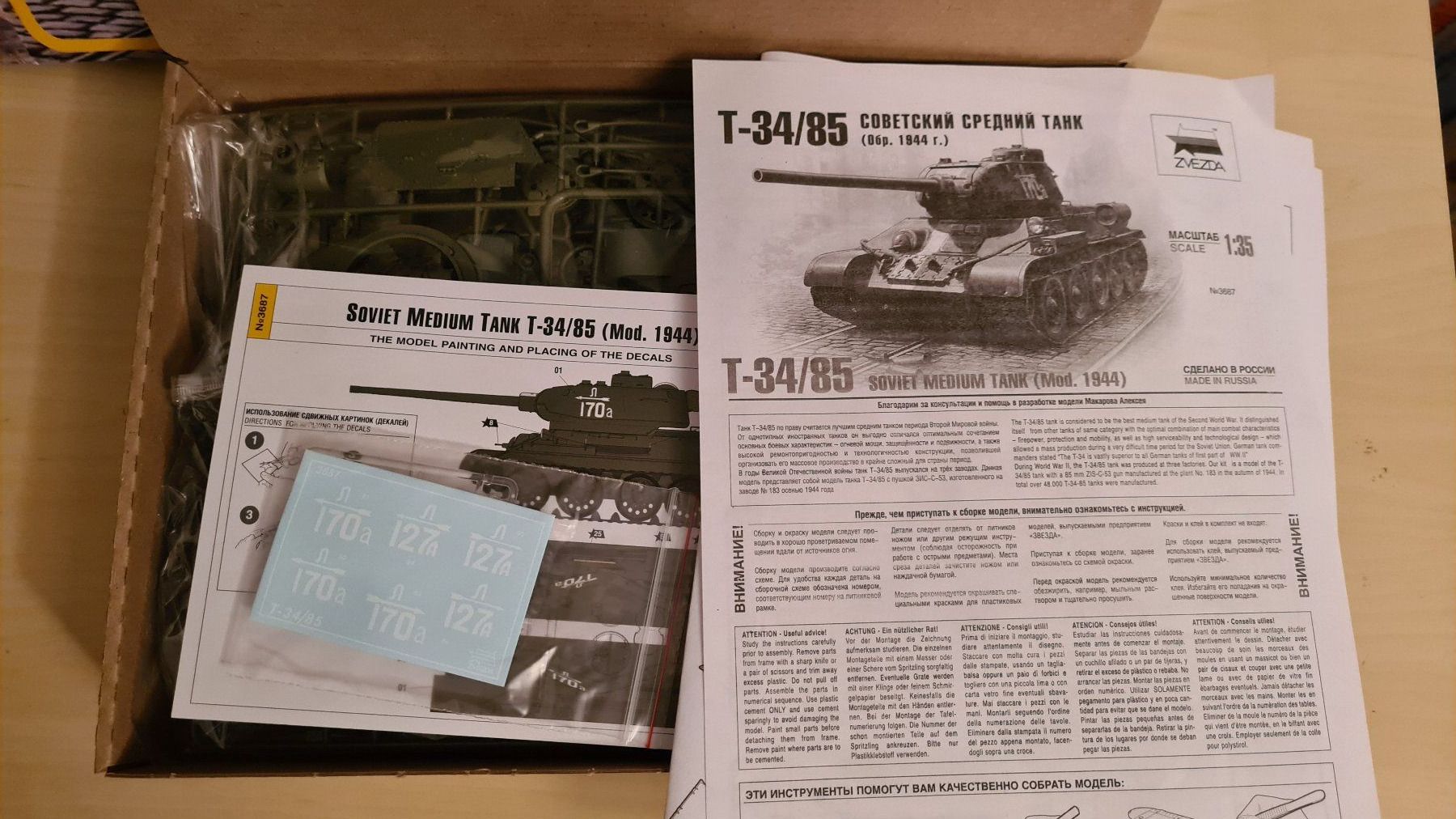 Modellbausätze & Standmodelle: 1:35 T-34/85 - Zvezda 3687 – Neu und originalverpackt aus Bassersdorf von  3