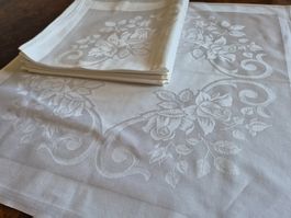 12 Servietten Damast weiss Rosenmuster, Top