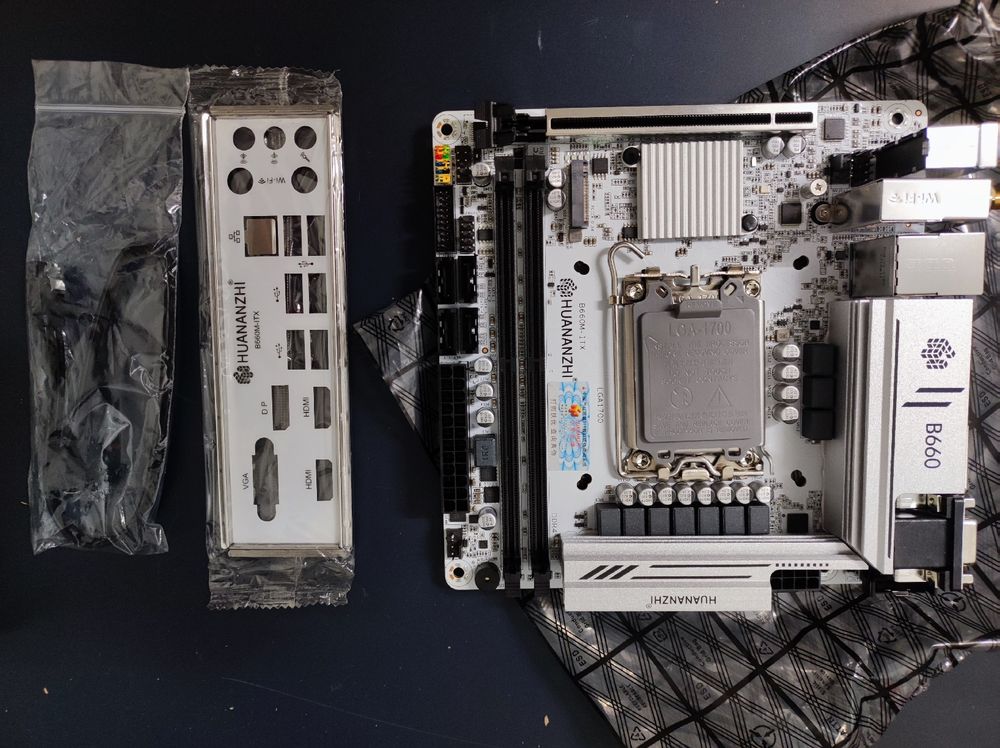 Huananzhi B660 ITX Mainboard (weiss) | Kaufen auf Ricardo