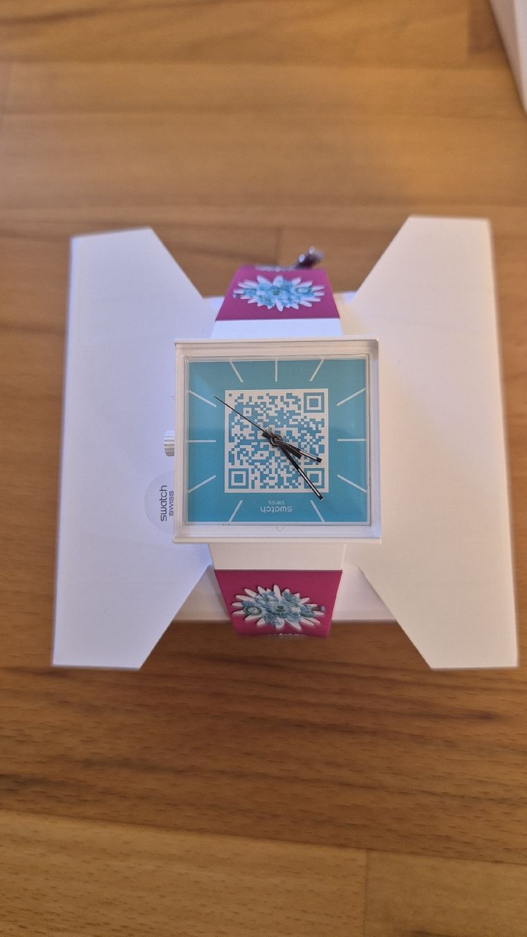 Swatch Orologi: Swatch Uhr QR Code Swiss blau – Nuovo (secondo la descrizione) da Volketswil venduto da ben_2b9w