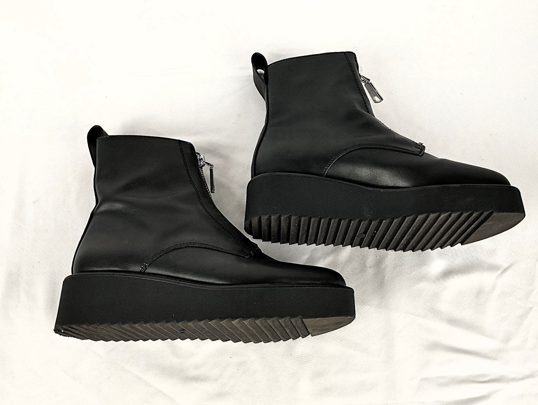 H&M Scarpe da donna: H&M Schuhe schwarz Gr.37 – Usato da Schübelbach venduto da Restwert_Schubelbach 5