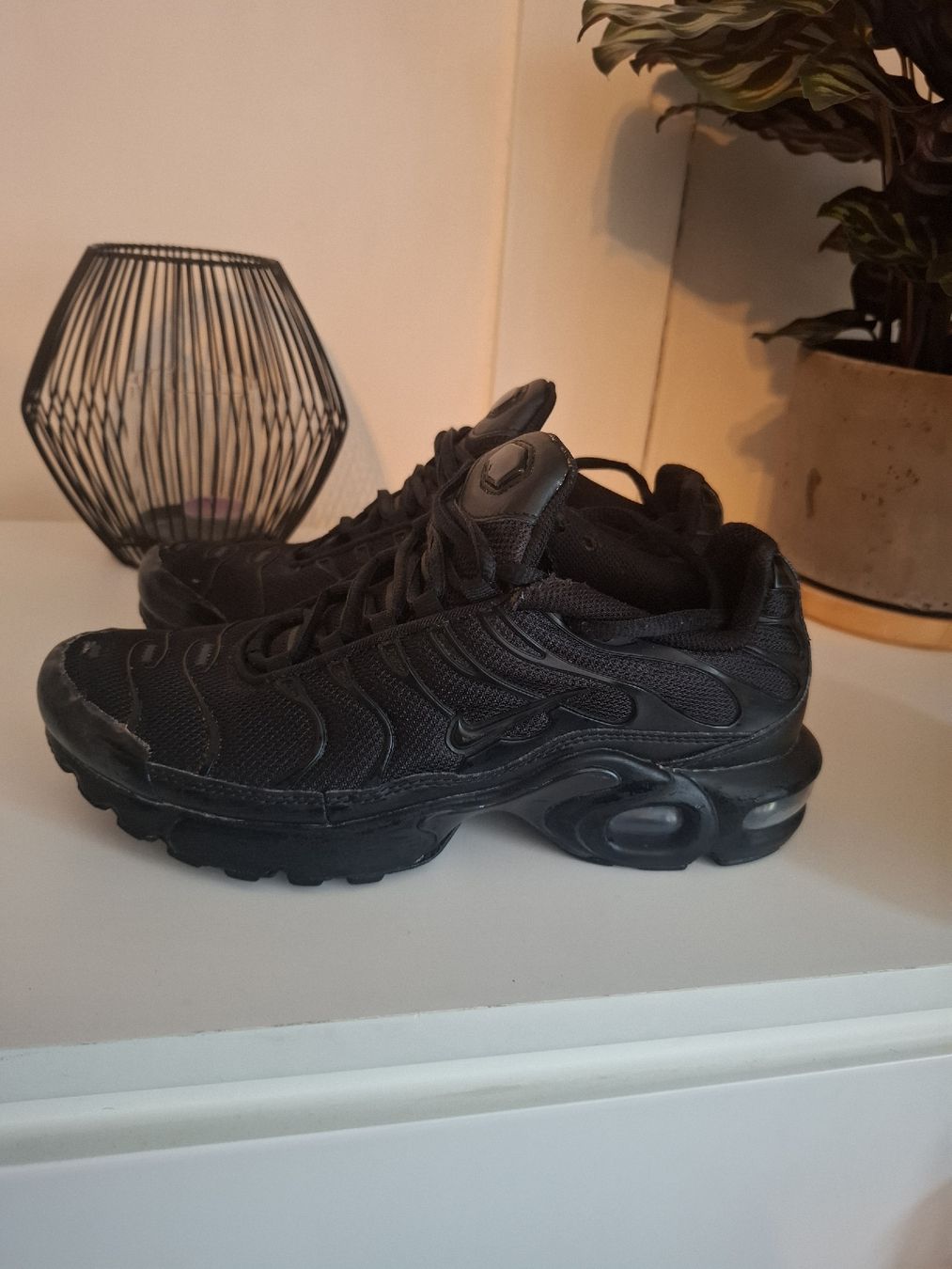 Scarpe da uomo: Nike TN schwarz gr. 38 – Usato da Bern venduto da Belverdere21 5