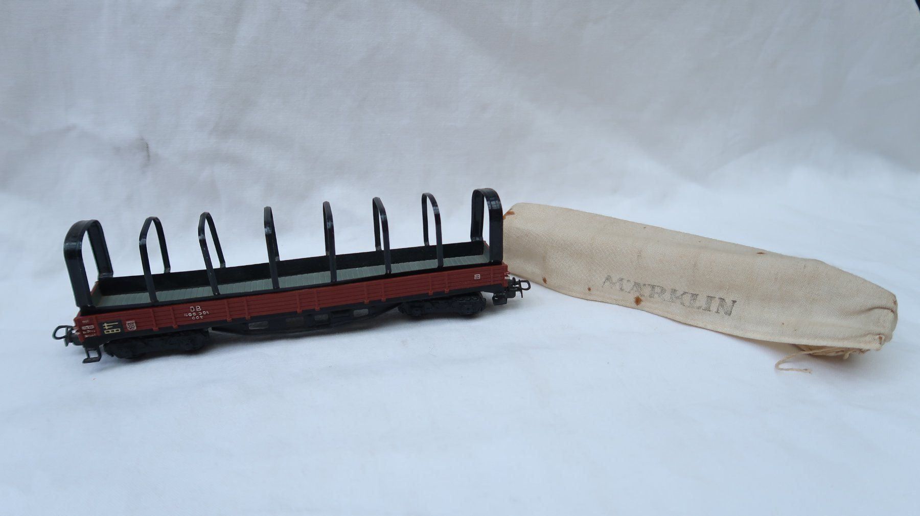 Märklin Modellini di ferrovie: MÄRKLIN Planen-Güterwagen (3) – Usato da Muttenz venduto da Laeckerlihamschter 1