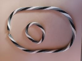 Halskette und Armband geflochten grau schwarz weiss