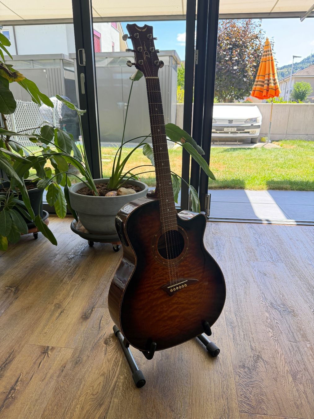 Instruments de musique: halb-akustische Gitarre Dean – D'occasion à Aesch BL par pink86