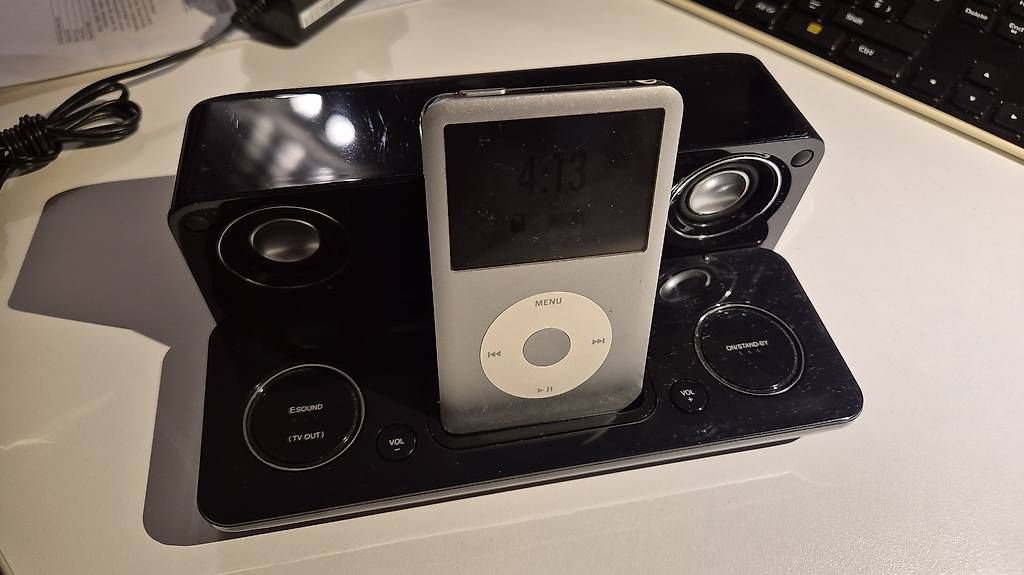 Sharp Casse acustiche: Ipod Classic Lautsprecher – Usato da Lausen venduto da Mwuet 3
