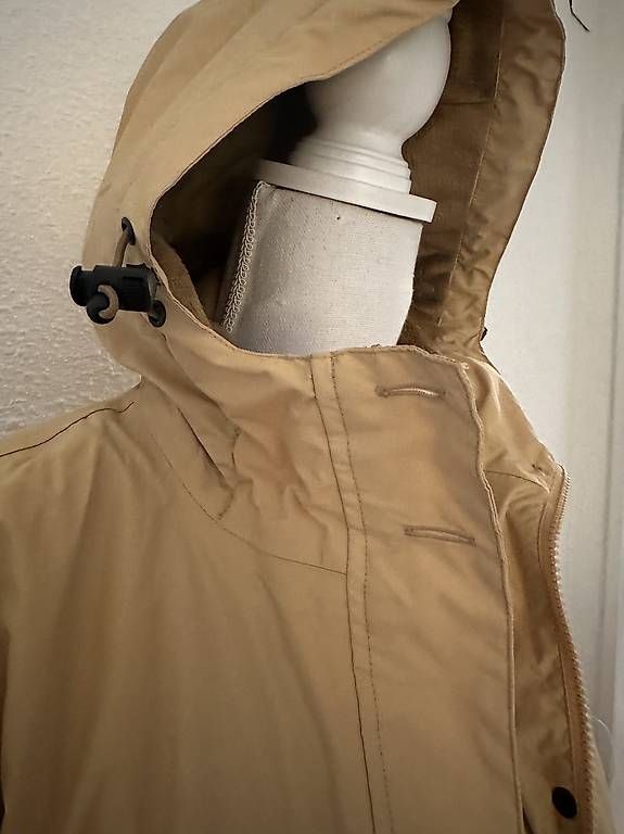 Cappotti: Winterjacke Grösse M – Usato da Kloten venduto da Banita03 1