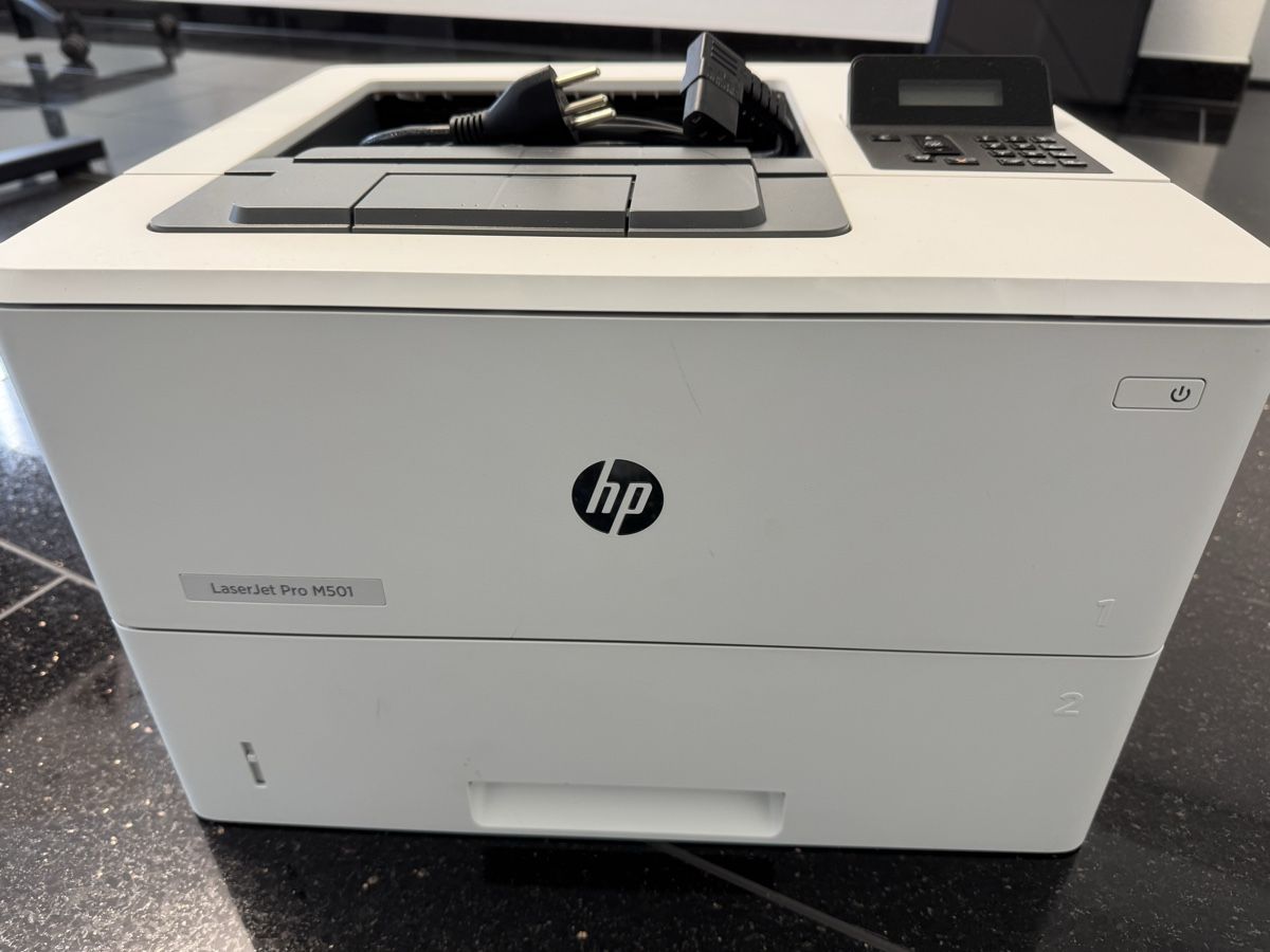 Hewlett Packard Stampanti: HP LaserJet Pro M501 – Usato da Schlieren venduto da thwillyag