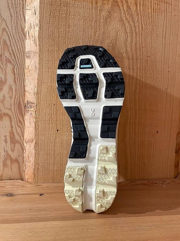 Scarpe da donna: Women's ON CLOUDVISTA 2 – Usato da Grindelwald venduto da Backdoor_Shop 1