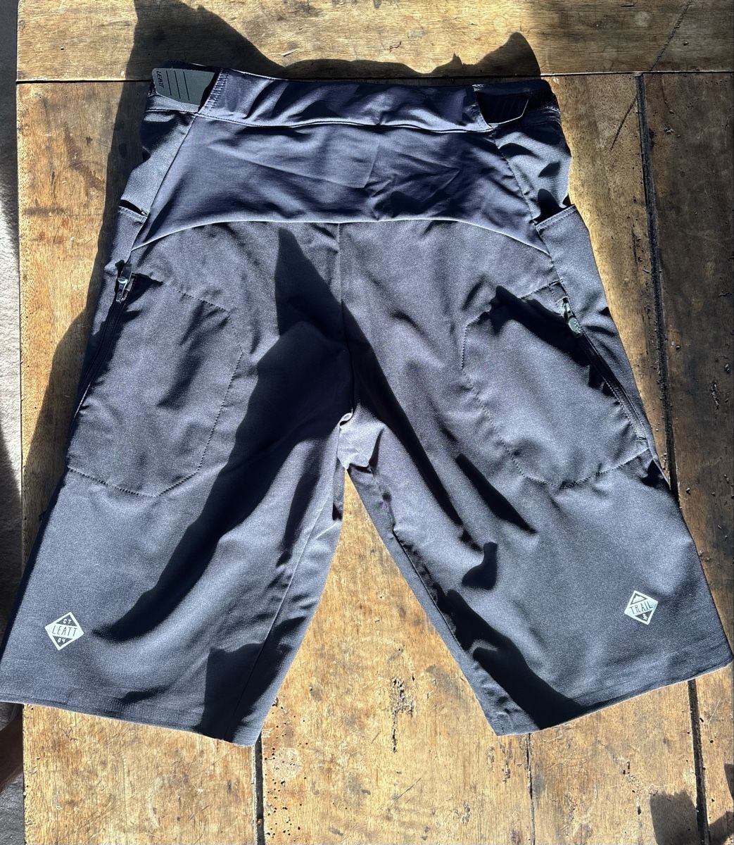 Leatt Pantaloni: Women MTB Shorts Leatt M – Nuovo e nell'imballaggio originale da La Tzoumaz venduto da fac_t5nl 2