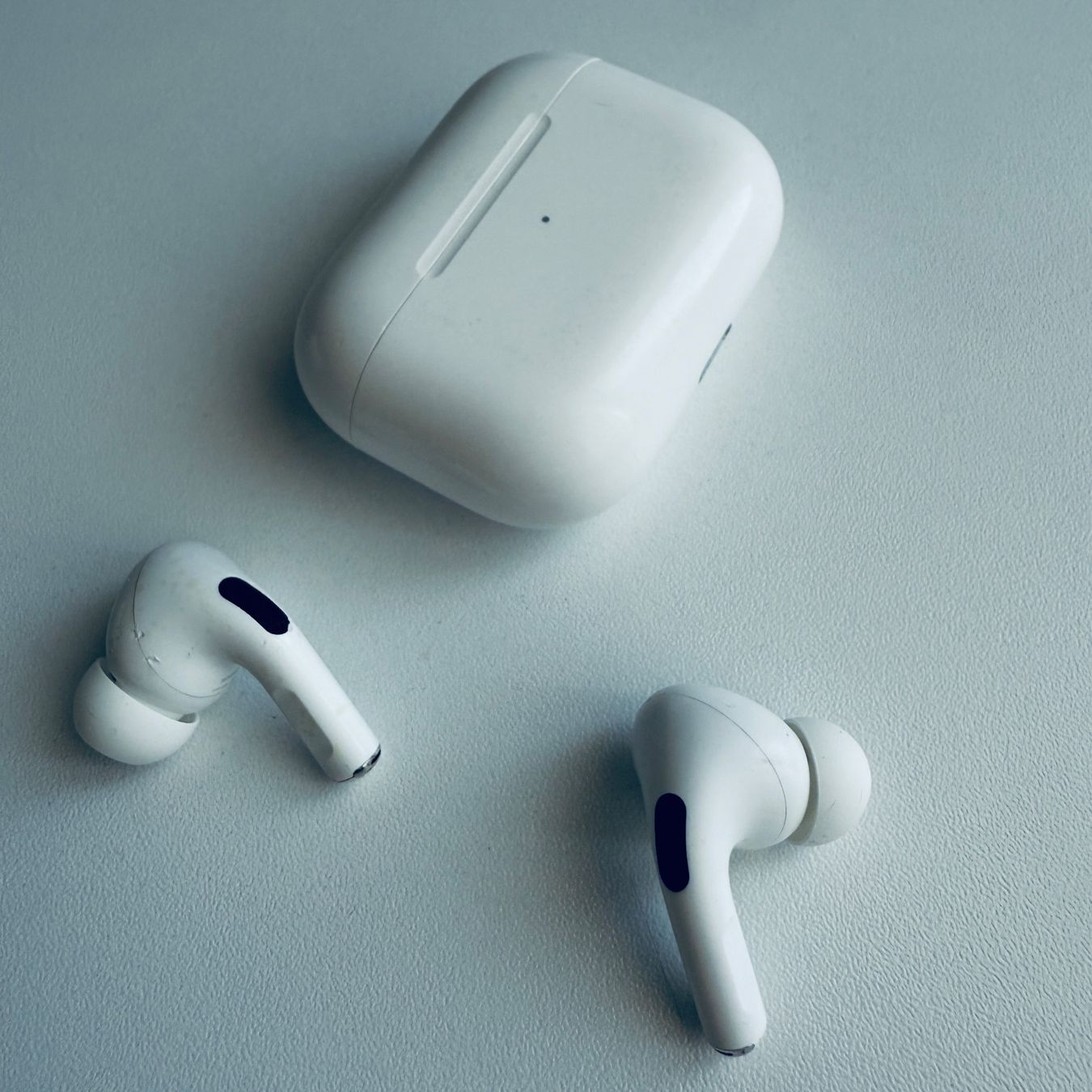 Apple Cuffie: Original Apple AirPods Pro 1 Gen. Wireless Case – Usato da Basel venduto da MY.AIRPODS.SHOP 8