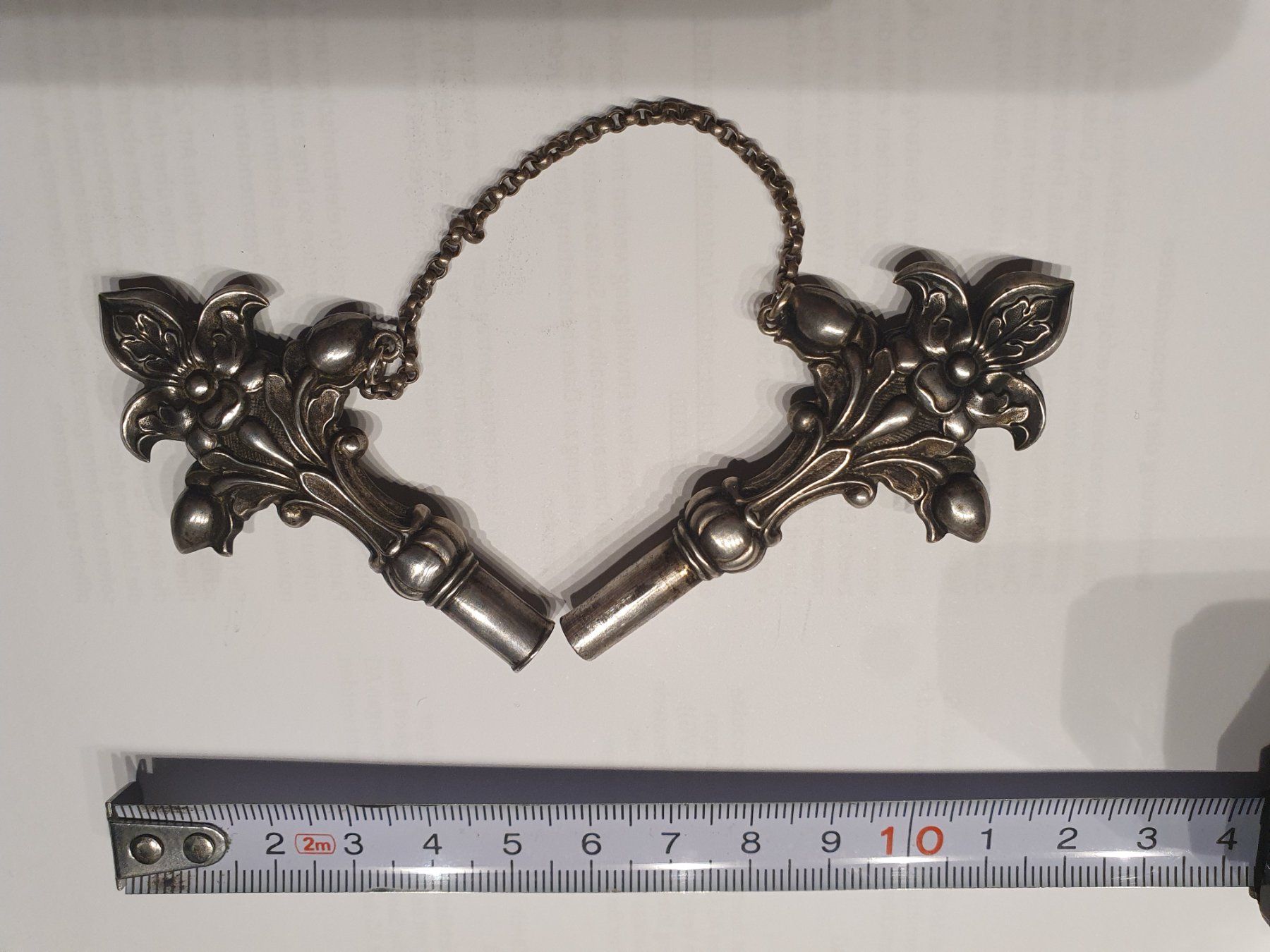 Tutti gli attrezzi: Biedermeier Nadeldose Chatelaine Werkzeug Antik Silber – Usato da Russikon venduto da dav_fqm6 1