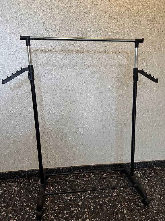 Ikea Garderobe: Kleiderständer – Gebraucht aus Zollikerberg von mil_7ghr
