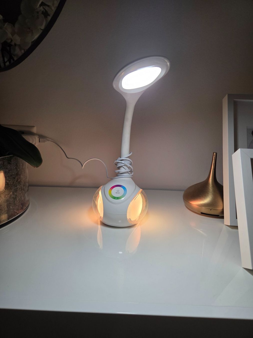Lampade: Tisch Lampe Led – Usato da Kloten venduto da Senolf