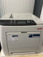 Imprimante laser couleur prof. avec 3 toners de réserve 