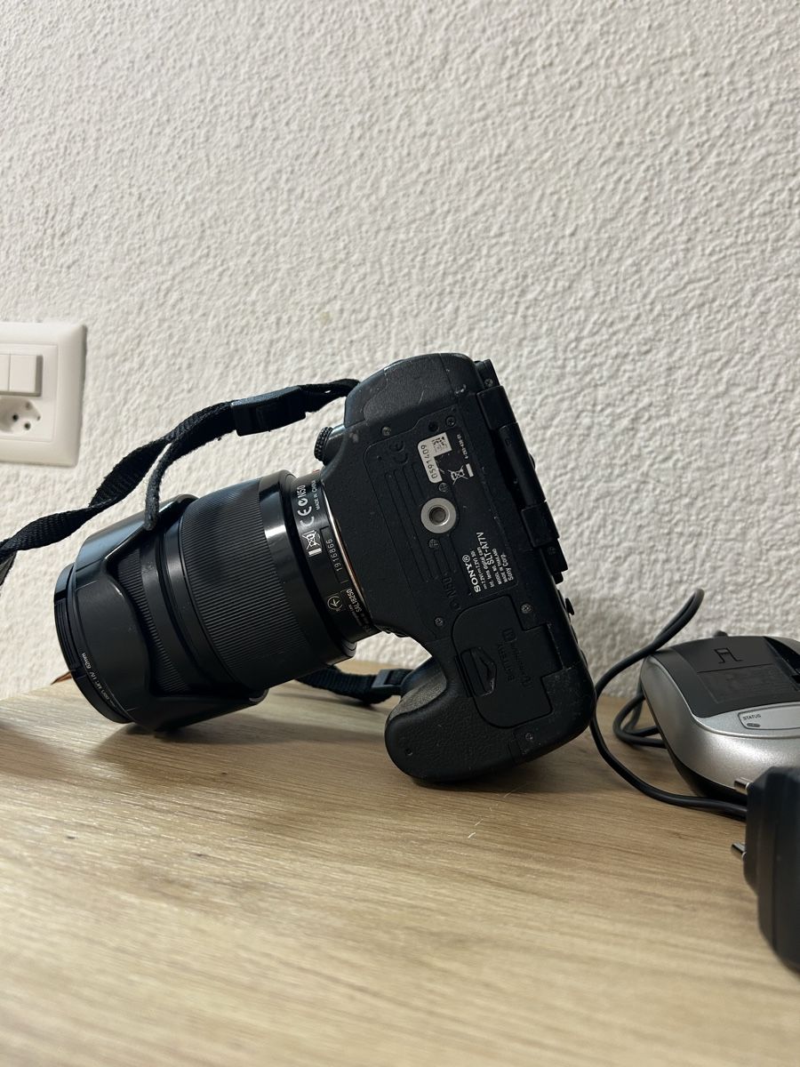 Sony Appareil photo: Sony Alpha a77 Digital Camera – D'occasion à Rothrist par Miri_sm6 6