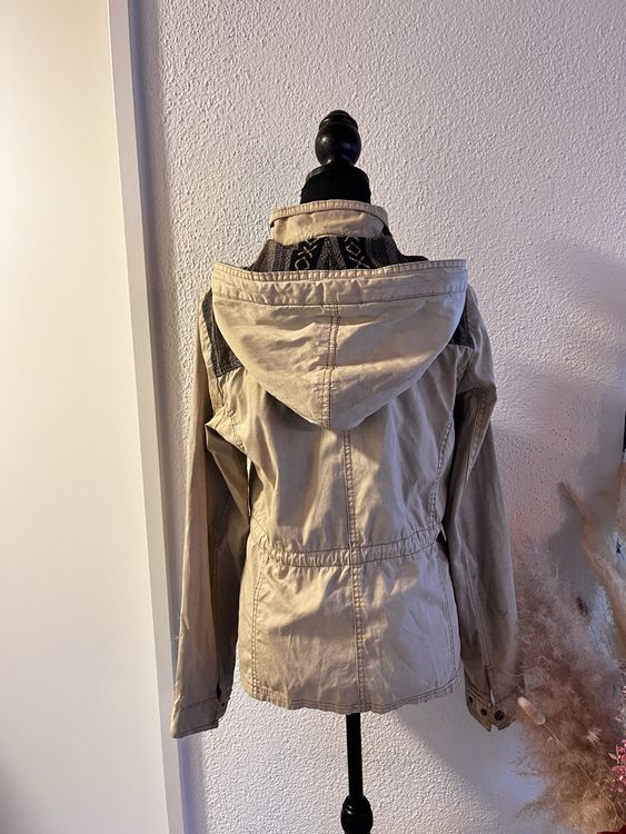 Vestes: Trendige Übergangsjacke mit Kapuze, Grösse S/36 – D'occasion à Langenthal par mar_7z55 2