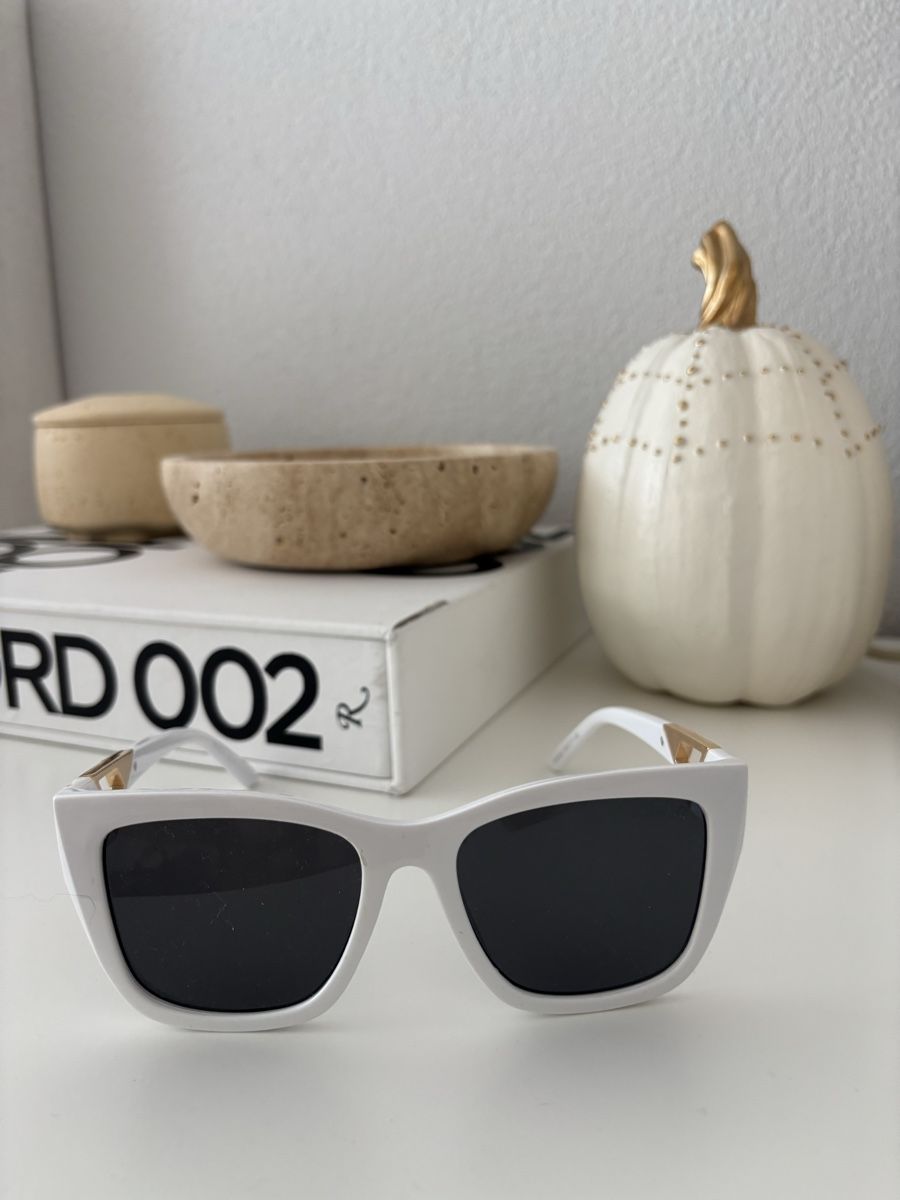 Occhiali & Lenti: Sunglasses in White – Usato da Horgen venduto da len_qjz9 2
