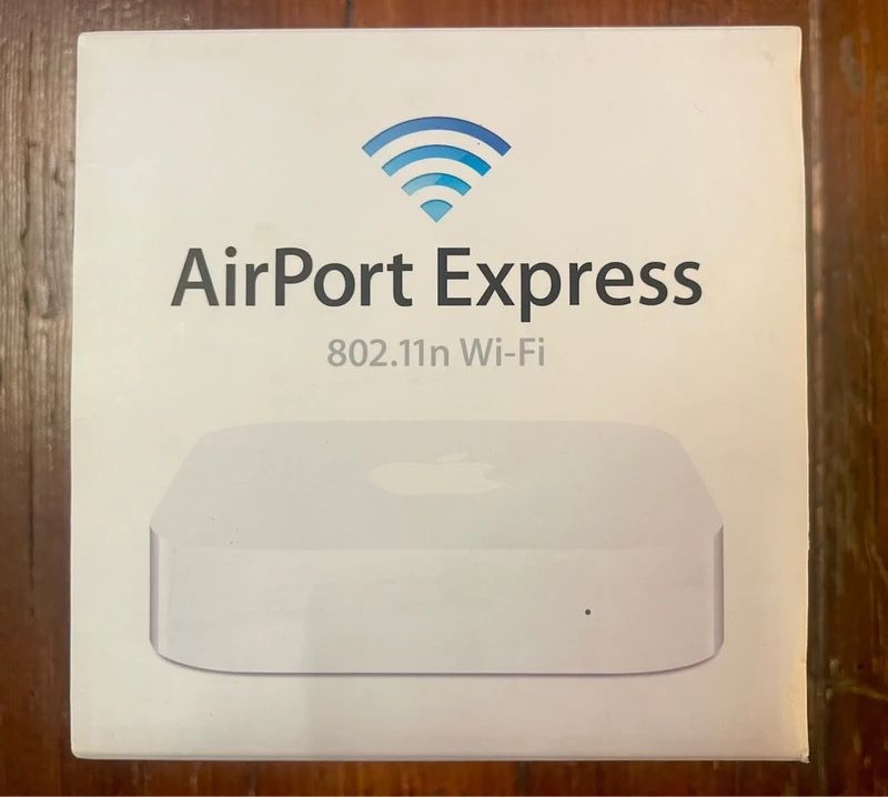 Apple Modem & Router: Apple AirPort Express 2 – Usato da Chiasso venduto da fairy81 1