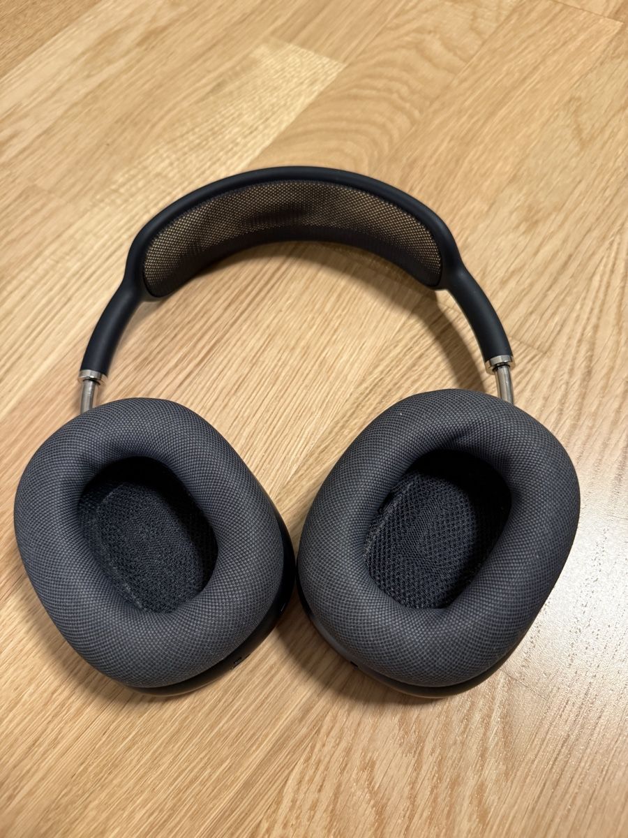 Apple Kopfhörer: Apple AirPods Max Kopfhörer – Neu (gemäss Beschreibung) aus Cham von Modric01 1