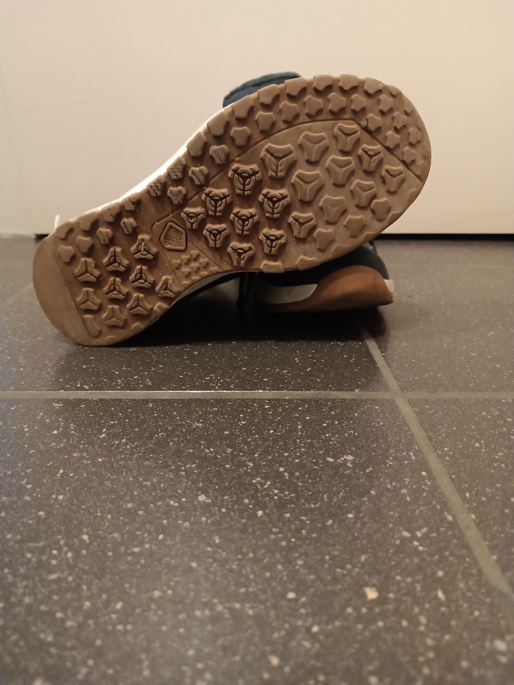 Decathlon Schuhe für Jungen: Quechua Schneestiefel, Gr. 40. – Gebraucht aus Basel von mon_7m8h 3