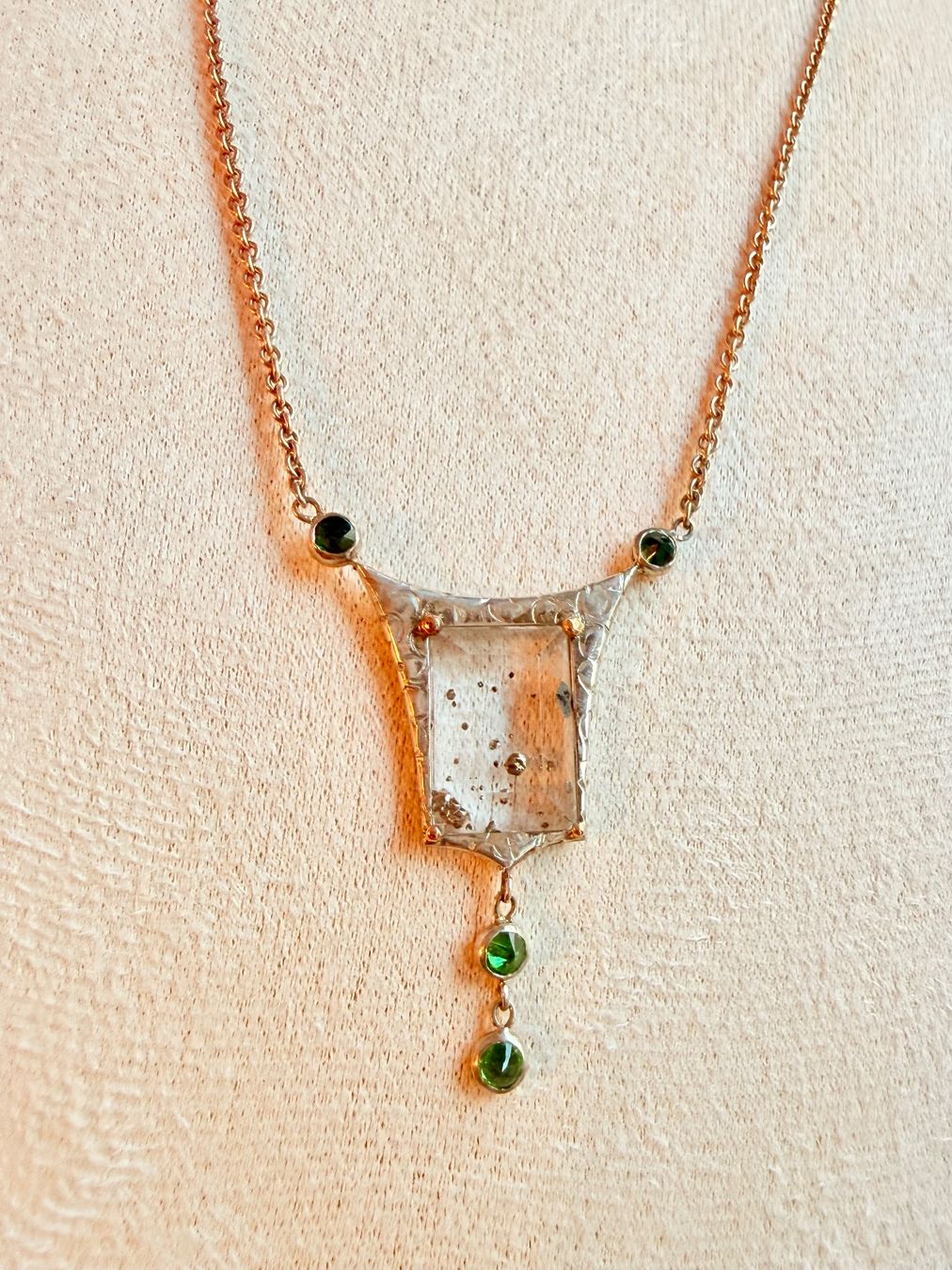 Catenine: Collier Tsavorites et Cristal – Nuovo e nell'imballaggio originale da St-Maurice venduto da Sandrinette123 1