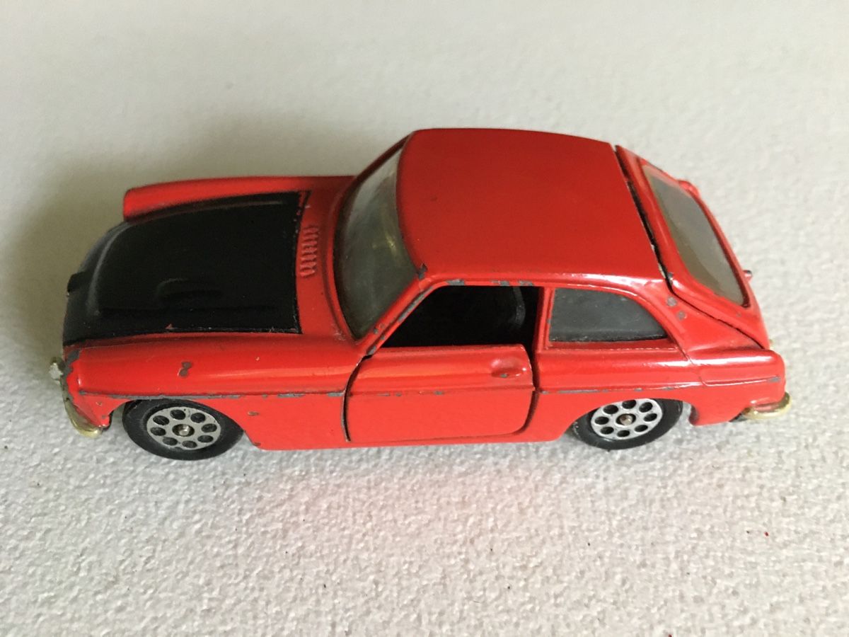 Corgi Toys Voitures modèles: Corgi MGC GT – D'occasion à Grellingen par Toyhamster 3