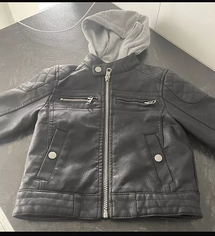 Jacken & Mäntel: Jacke – Gebraucht aus Küttigen von kim_52yy