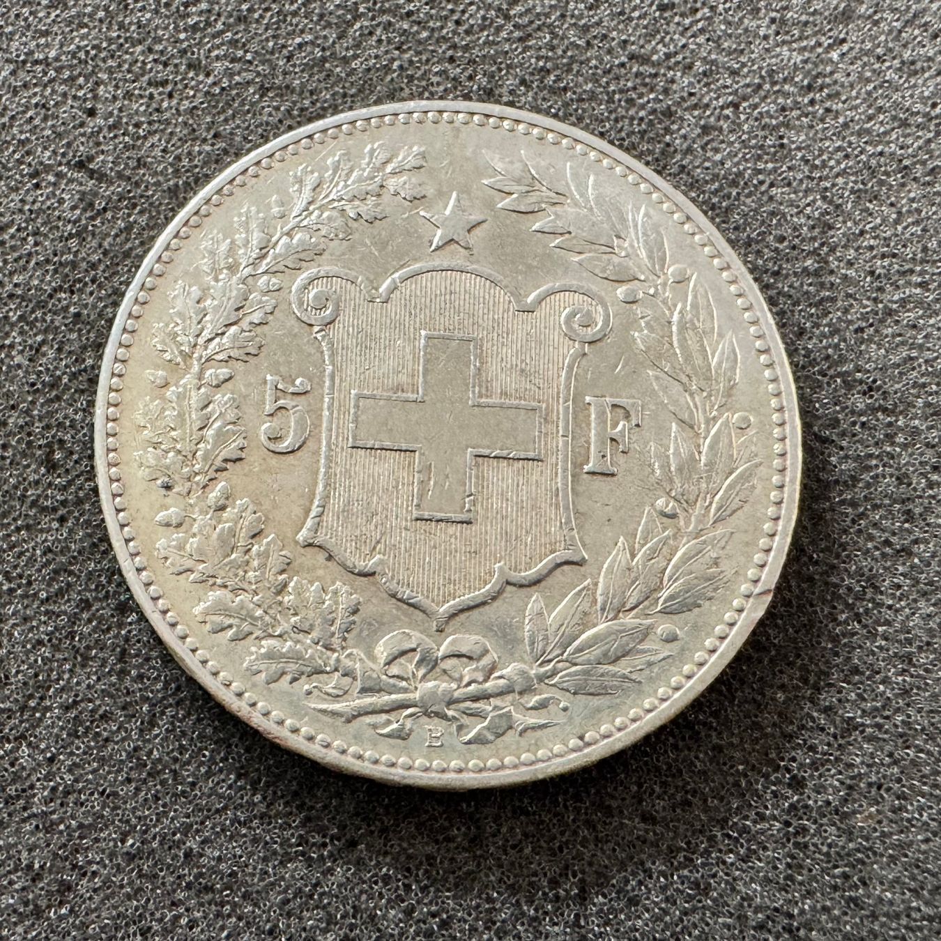 Tutti le monete: 5 Franken Silber Kopf 1907 – Usato da Reitnau venduto da Coinhouse 2