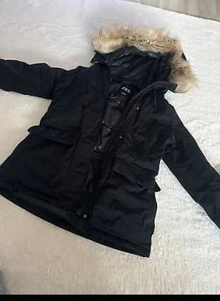Zara Winterjacke Parka Gr. S 36 schwarz