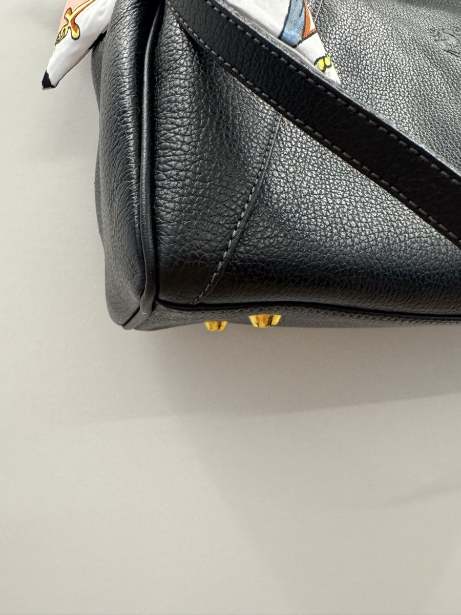 Borse da donna: Sac cuir noir bijouterie dorée – Usato da Puplinge venduto da Cechth 2