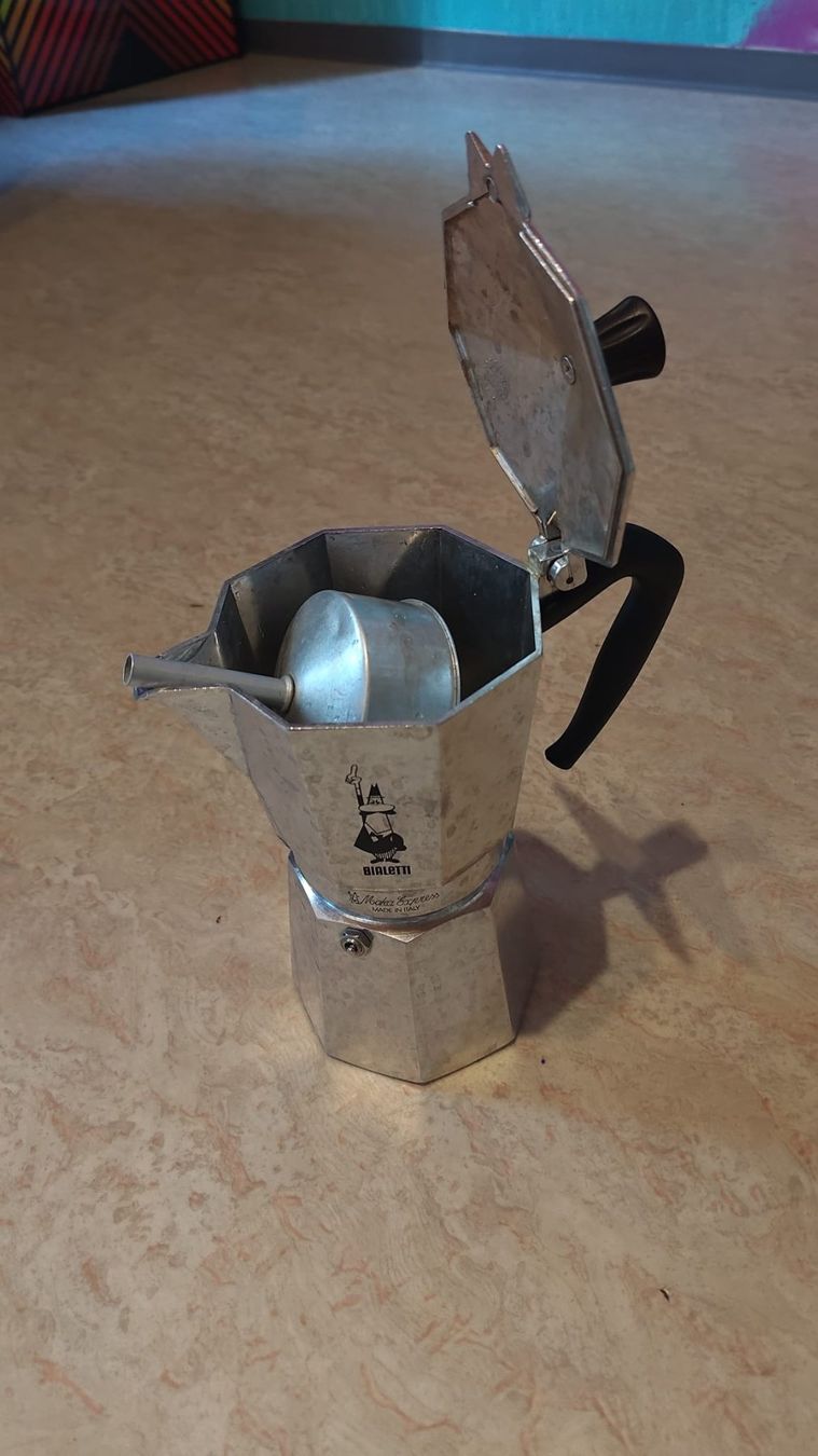 Macchine per caffè & Macchine per espresso: Bialetti Moka Express – Usato da Henau venduto da rmstudio